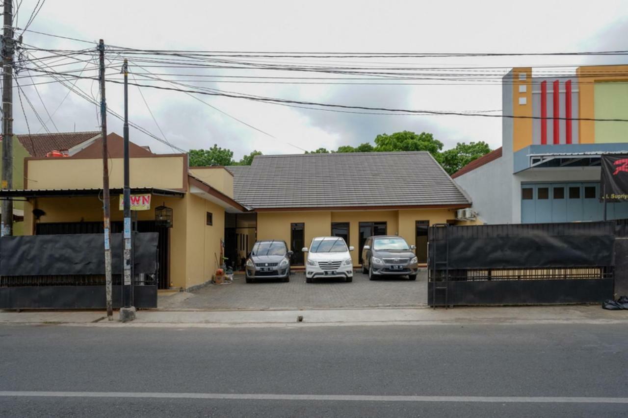 Reddoorz Near Living Plaza Purwokerto Hotel Exterior photo