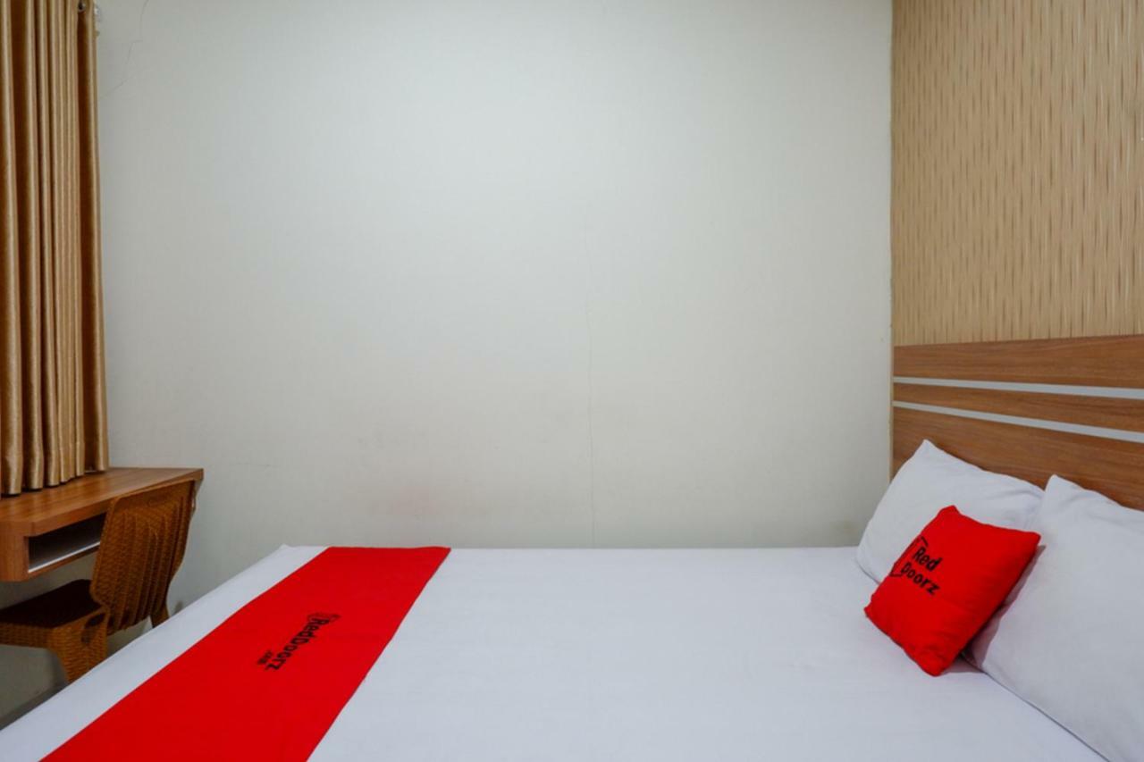 Reddoorz Near Living Plaza Purwokerto Hotel Exterior photo