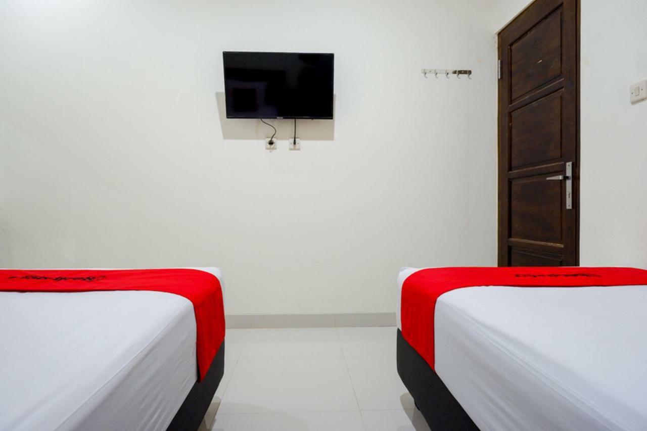Reddoorz Near Living Plaza Purwokerto Hotel Exterior photo